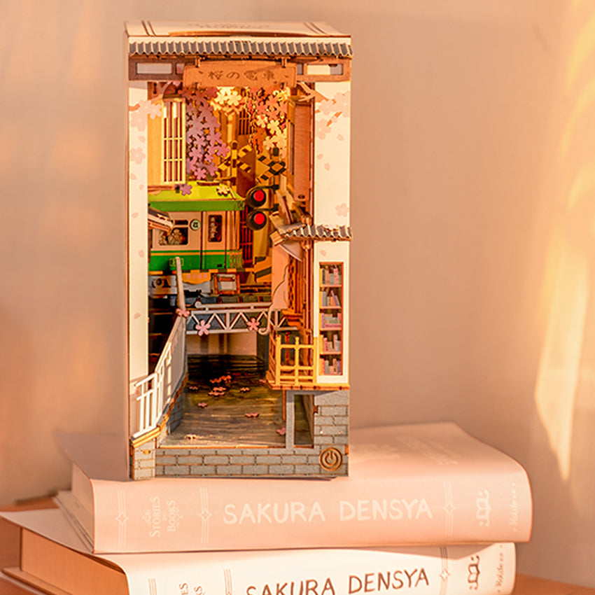 Sakura Densya Book Nook Kit