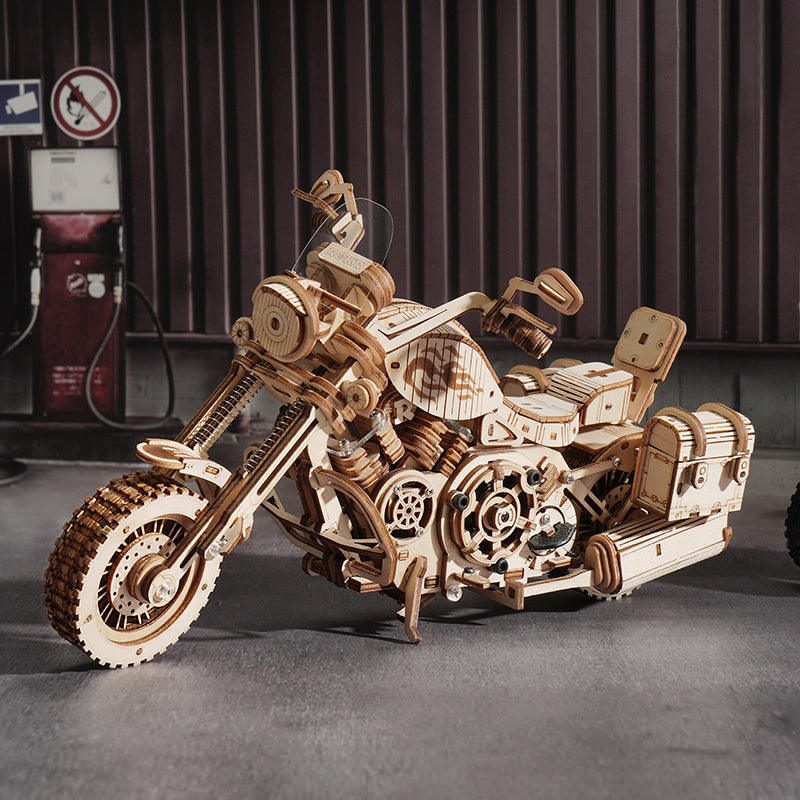 Cruiser Motorcycle - Wooden Mechanical 3D Puzzle